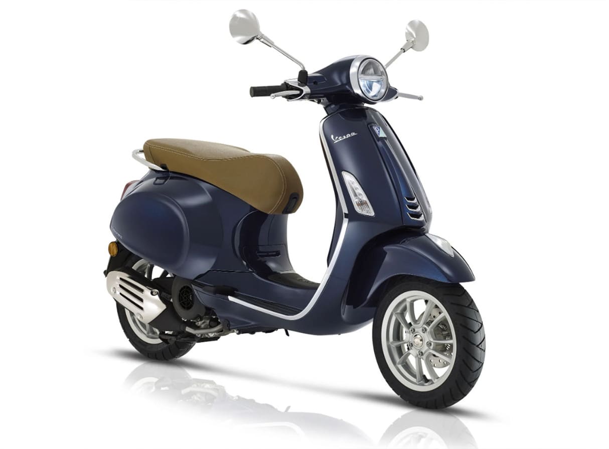 autoscuola-fratelli-calvi-ciclomotore-per-corso-patente-AM Autoscuola Fratelli Calvi Bergamo